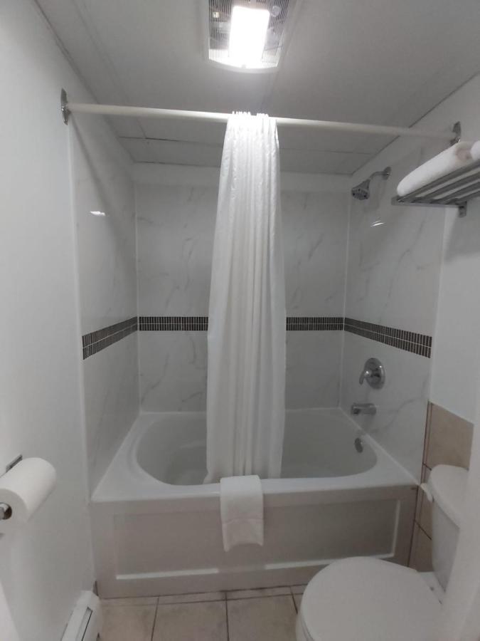 Arnprior Motor Inn Buitenkant foto