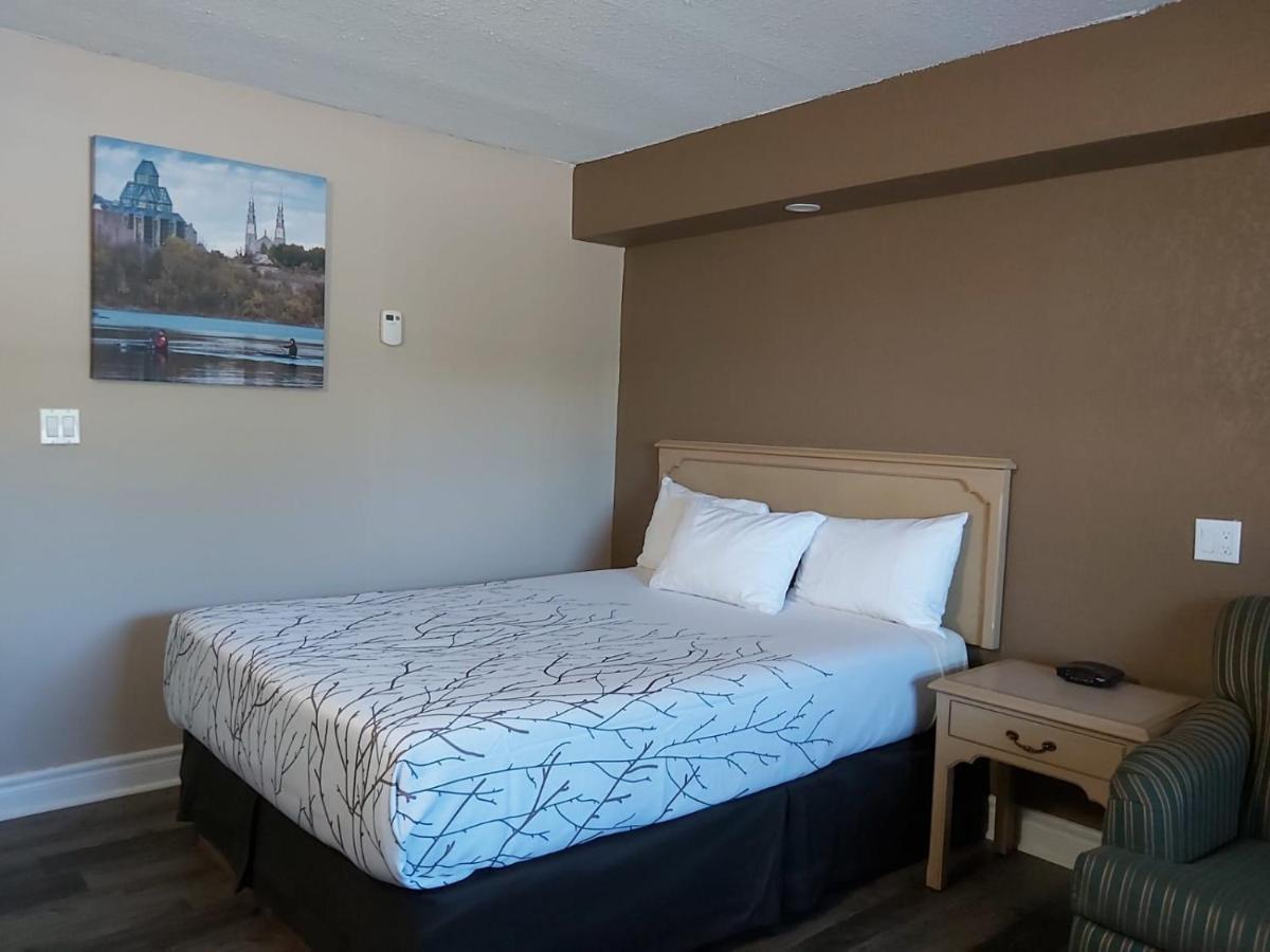 Arnprior Motor Inn Buitenkant foto