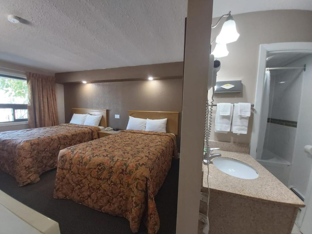 Arnprior Motor Inn Buitenkant foto