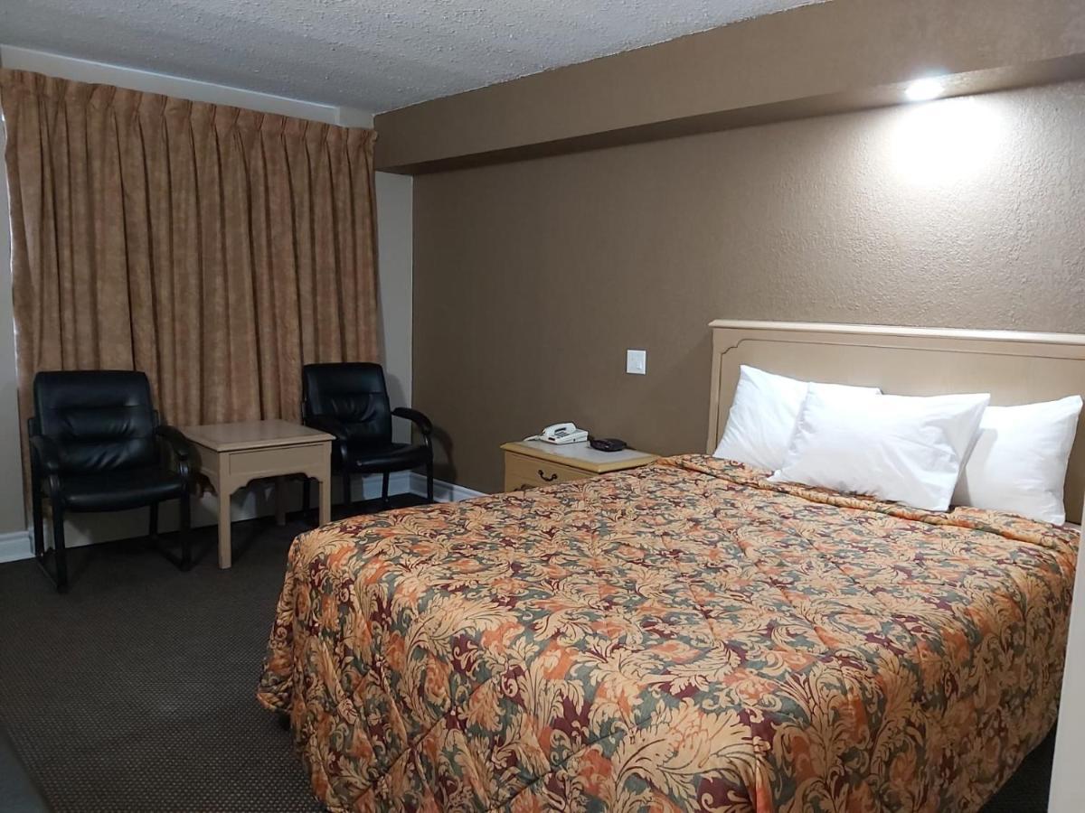 Arnprior Motor Inn Buitenkant foto