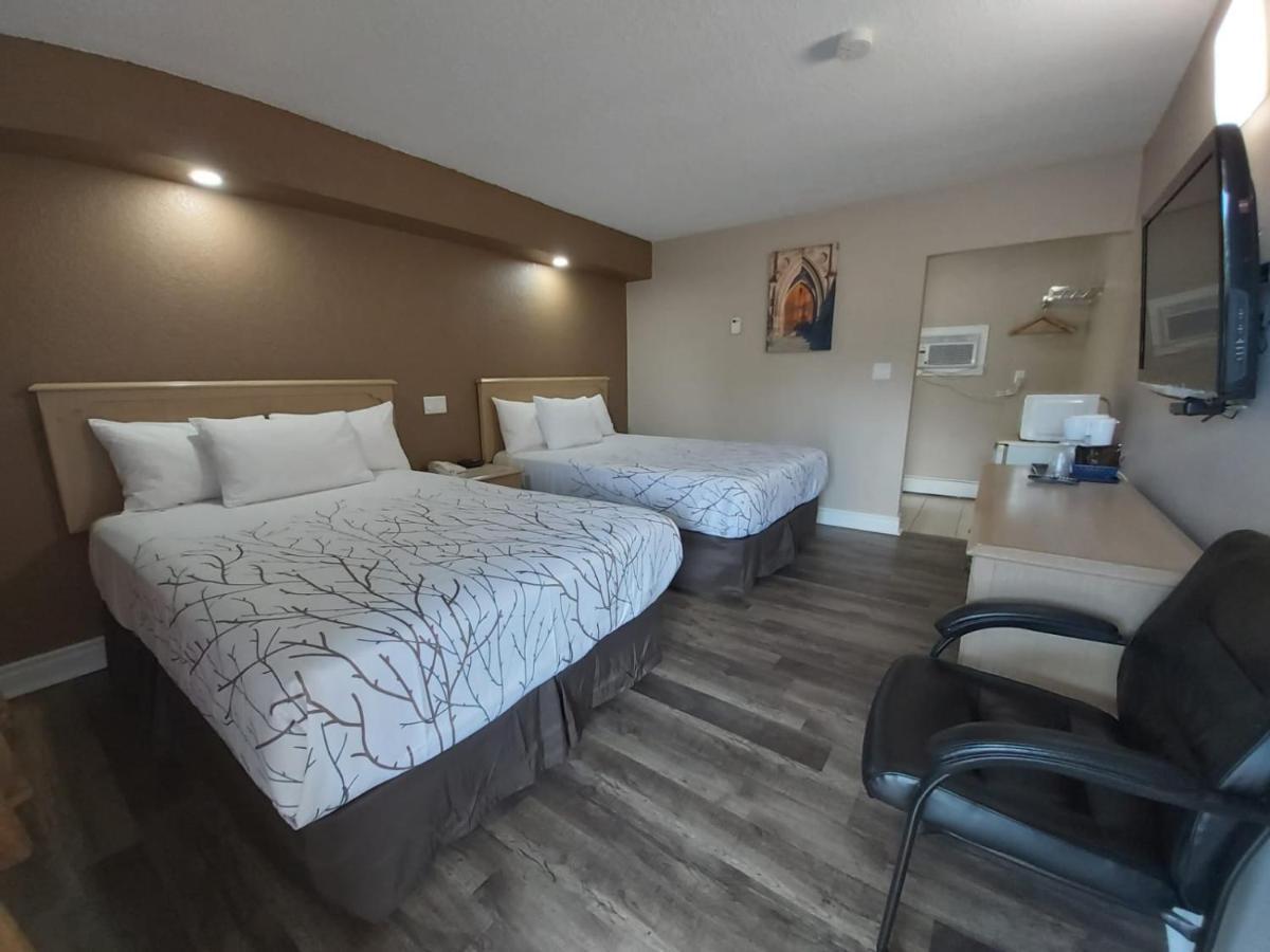 Arnprior Motor Inn Buitenkant foto