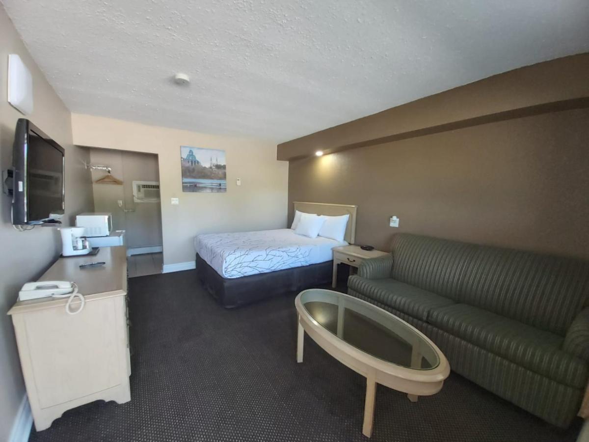 Arnprior Motor Inn Buitenkant foto