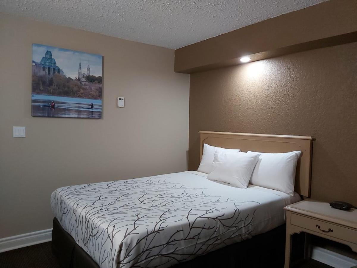 Arnprior Motor Inn Buitenkant foto