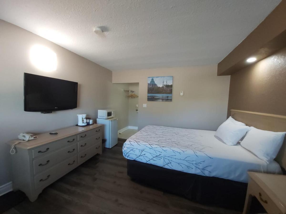 Arnprior Motor Inn Buitenkant foto