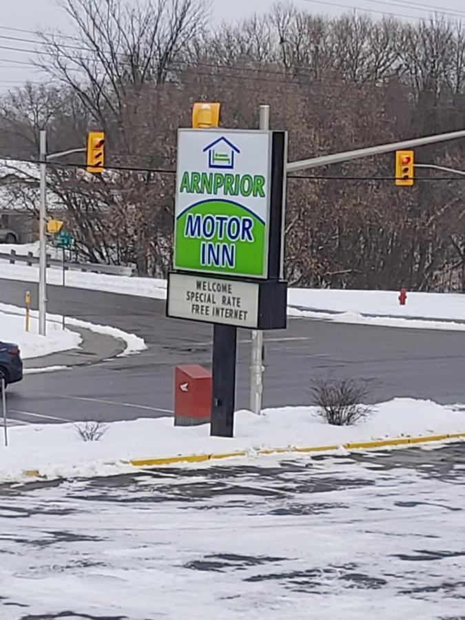 Arnprior Motor Inn Buitenkant foto