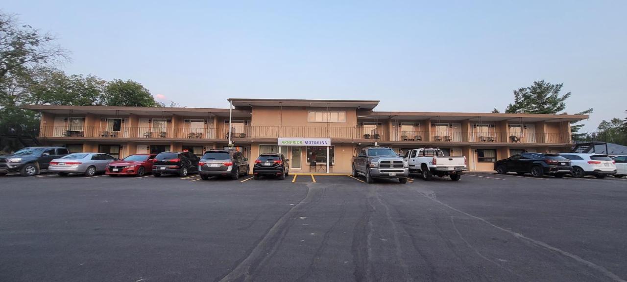 Arnprior Motor Inn Buitenkant foto