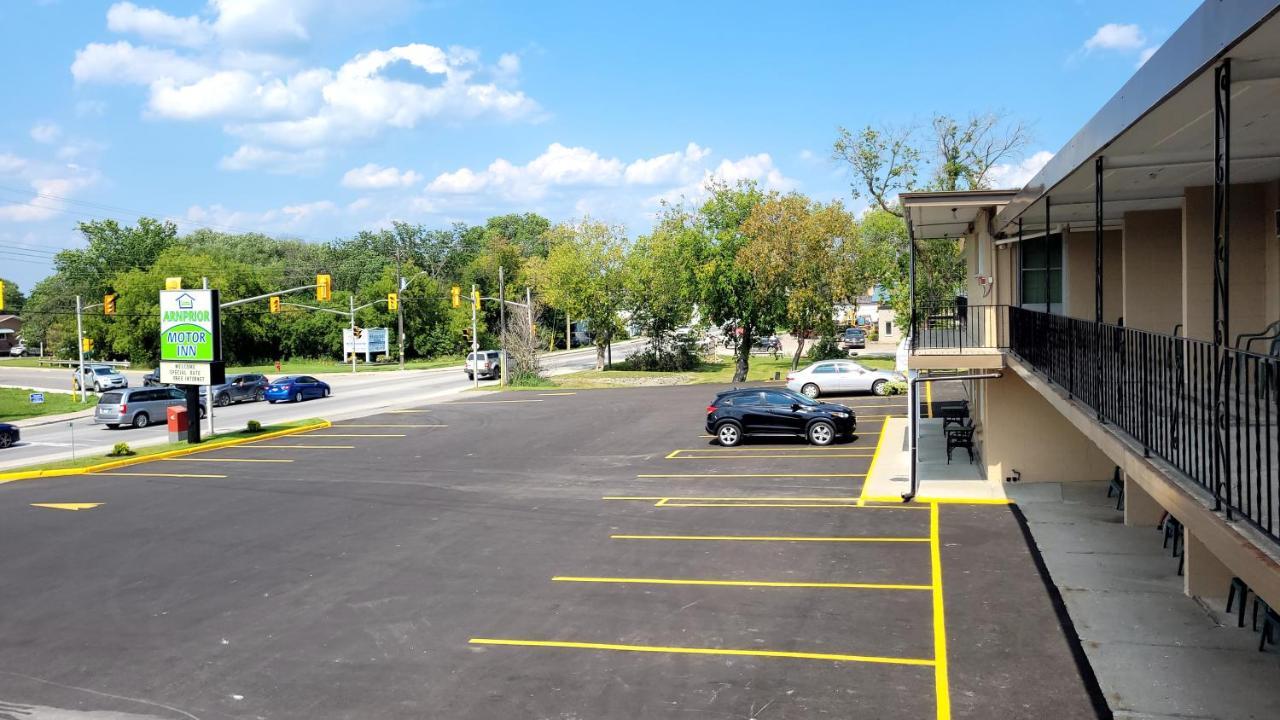 Arnprior Motor Inn Buitenkant foto